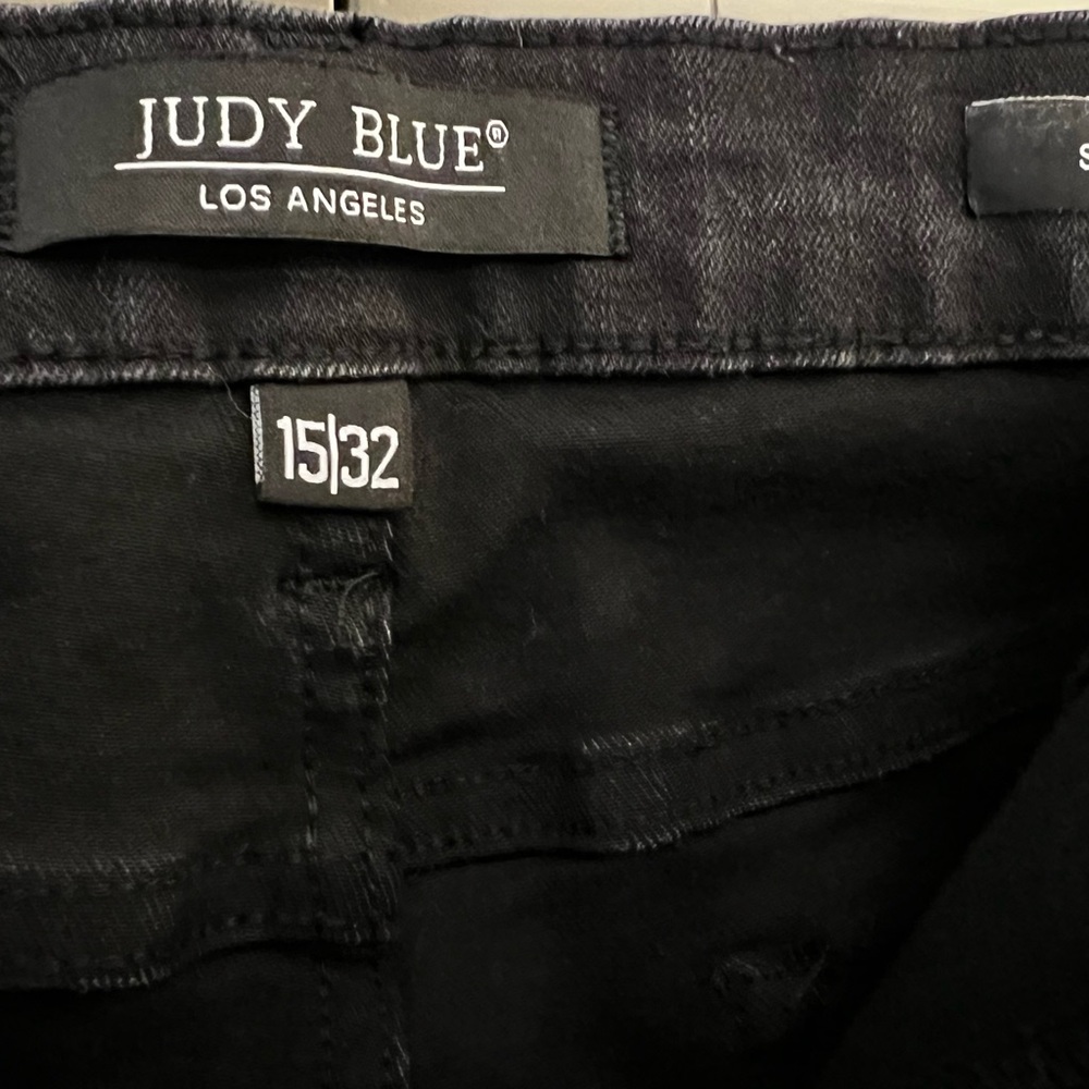 Judy Blue Black Skinny Jeans - Picture 2 of 5